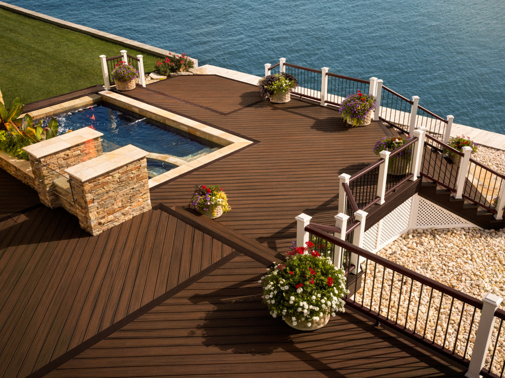 Trex Transcend Tropicals® Decking Spiced Rum