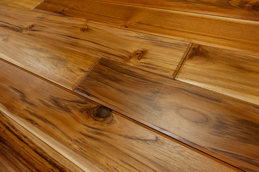 1x6 Plantation Teak End-Matched 60° V-Joint Prefinished, Character Grade Free Sample